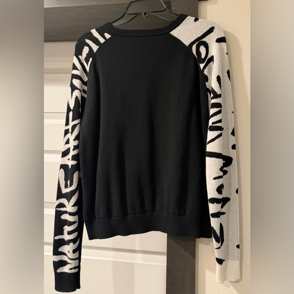 Charlie B Black and White Graphic Sweater women’s Size S - Picture 5 of 7